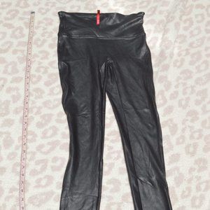 NWOT Spanx faux leather leggings Medium
